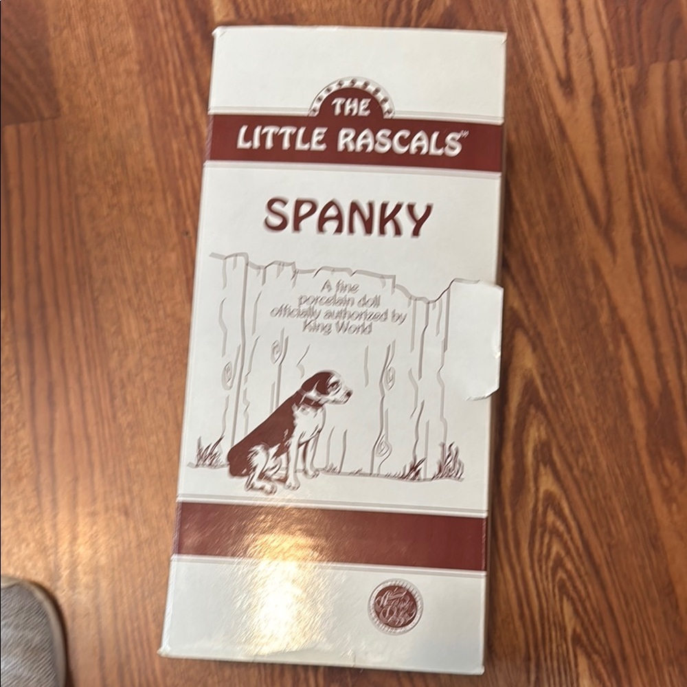 Spanky Collectible Box - White and Brown